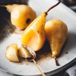 Luscious Pear Tree 9 Luscious Pear Tree -GreenNest Store Luscious Pear 3